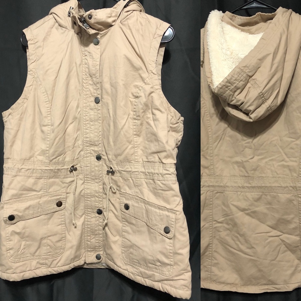 Lined hooded Vest